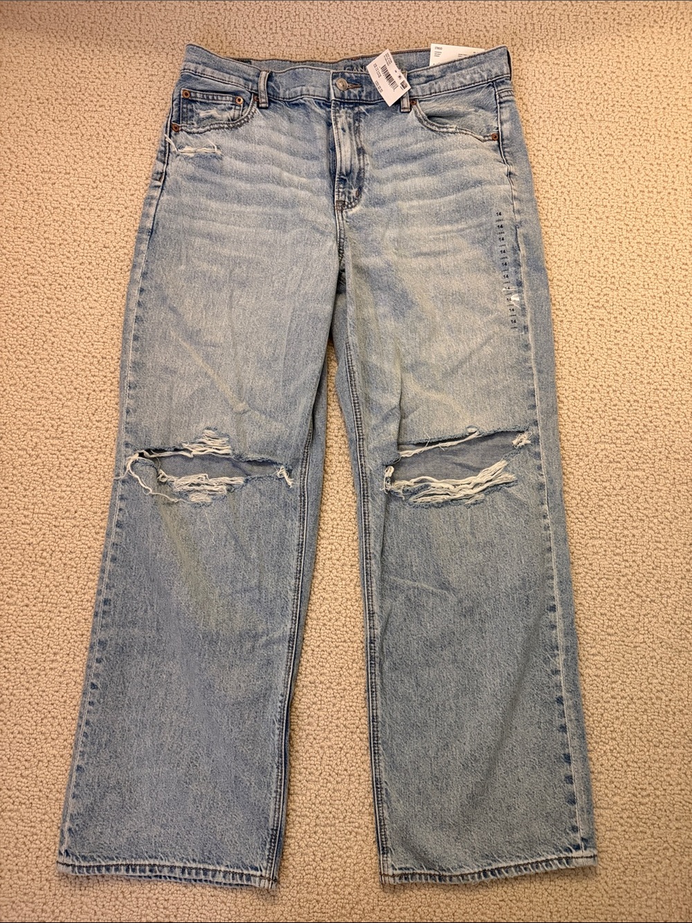 NWT American Eagle Stovepipe Blue Distressed Women’s Jeans